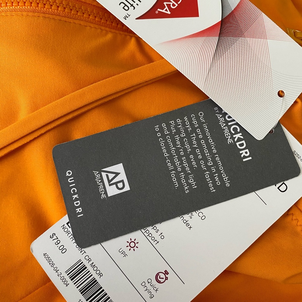 ATHLETA CROP RASHGUARD - Picture 3 of 3